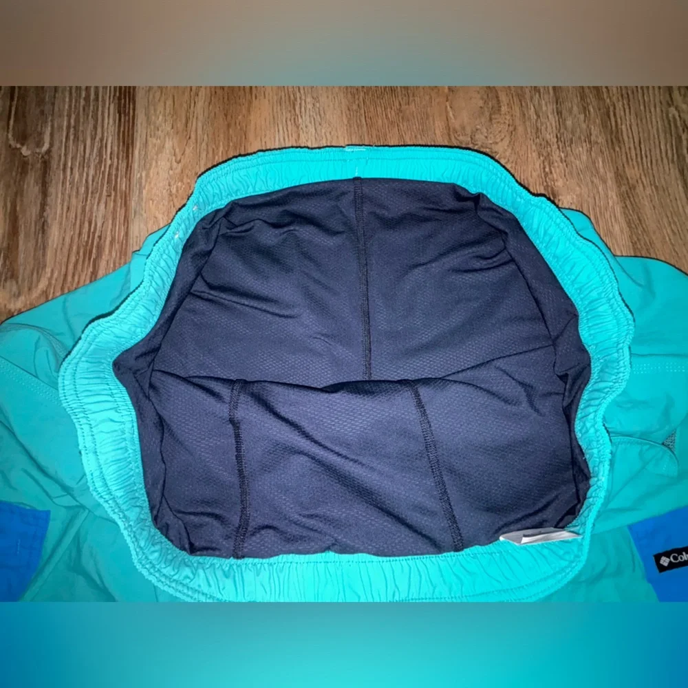 Men’s Columbia Swim Shorts😎 - Picture 4 of 4